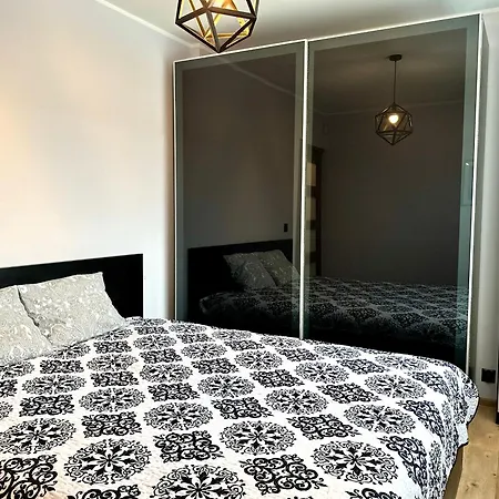 Lubczykowa Dabrowa & Free Parking